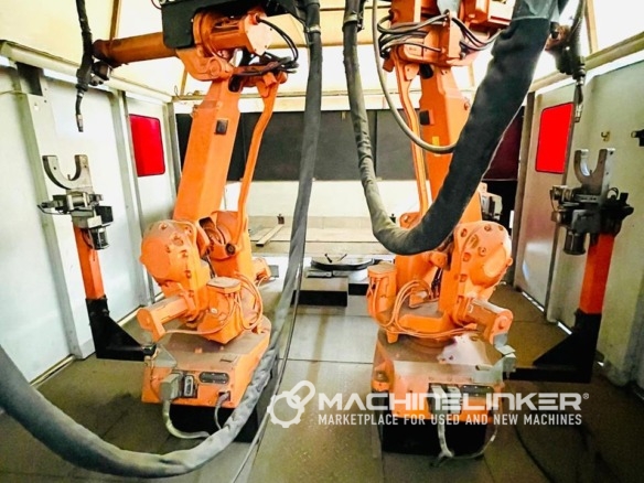 Robolution 2x ABB IRB 2400L