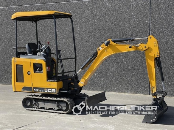 JCB 15 C – 1