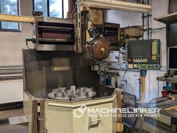 TOS  SKJ 8 CNC