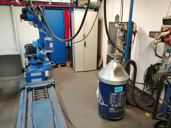 YASKAWA Motoman DX 100