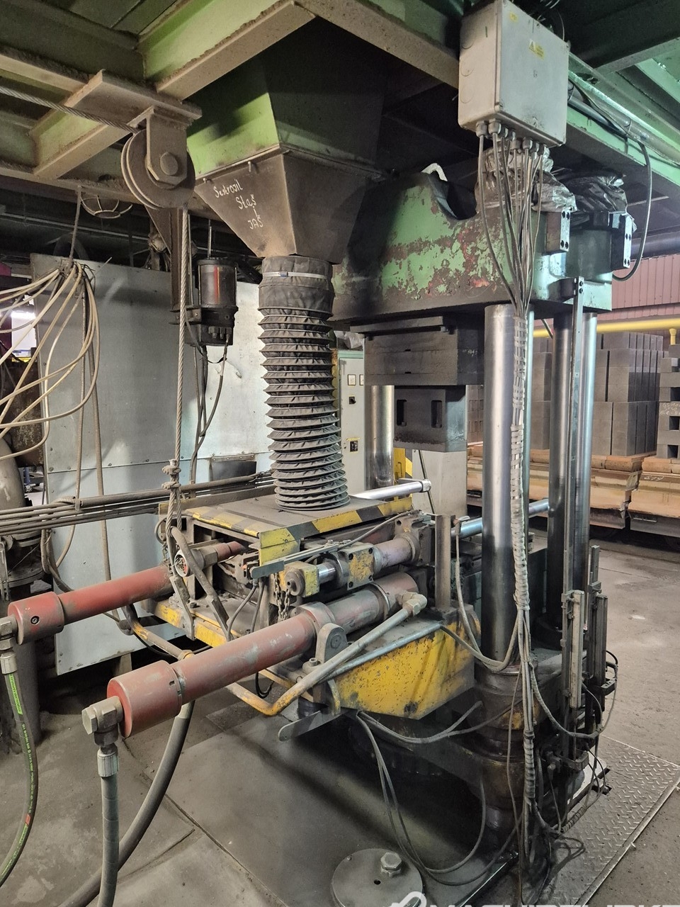 09455-06 BUCHER-GUYER AEBI 500