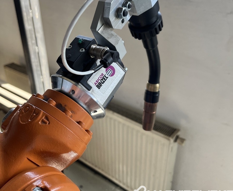 KUKA  KR 5 ARC