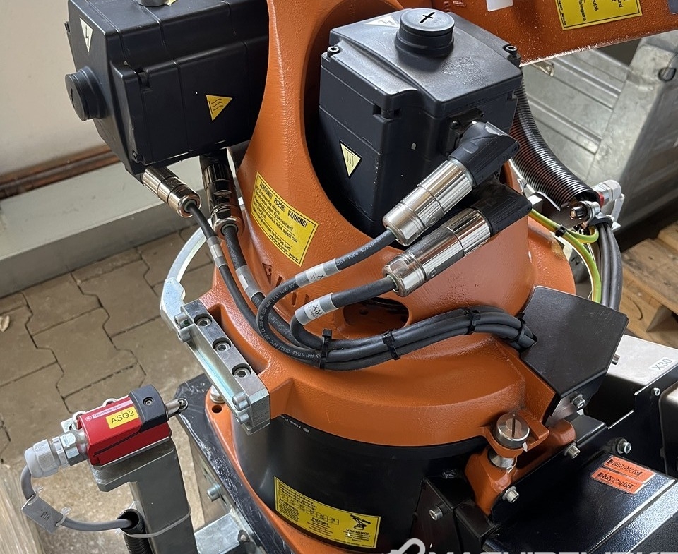 KUKA  KR 5 ARC
