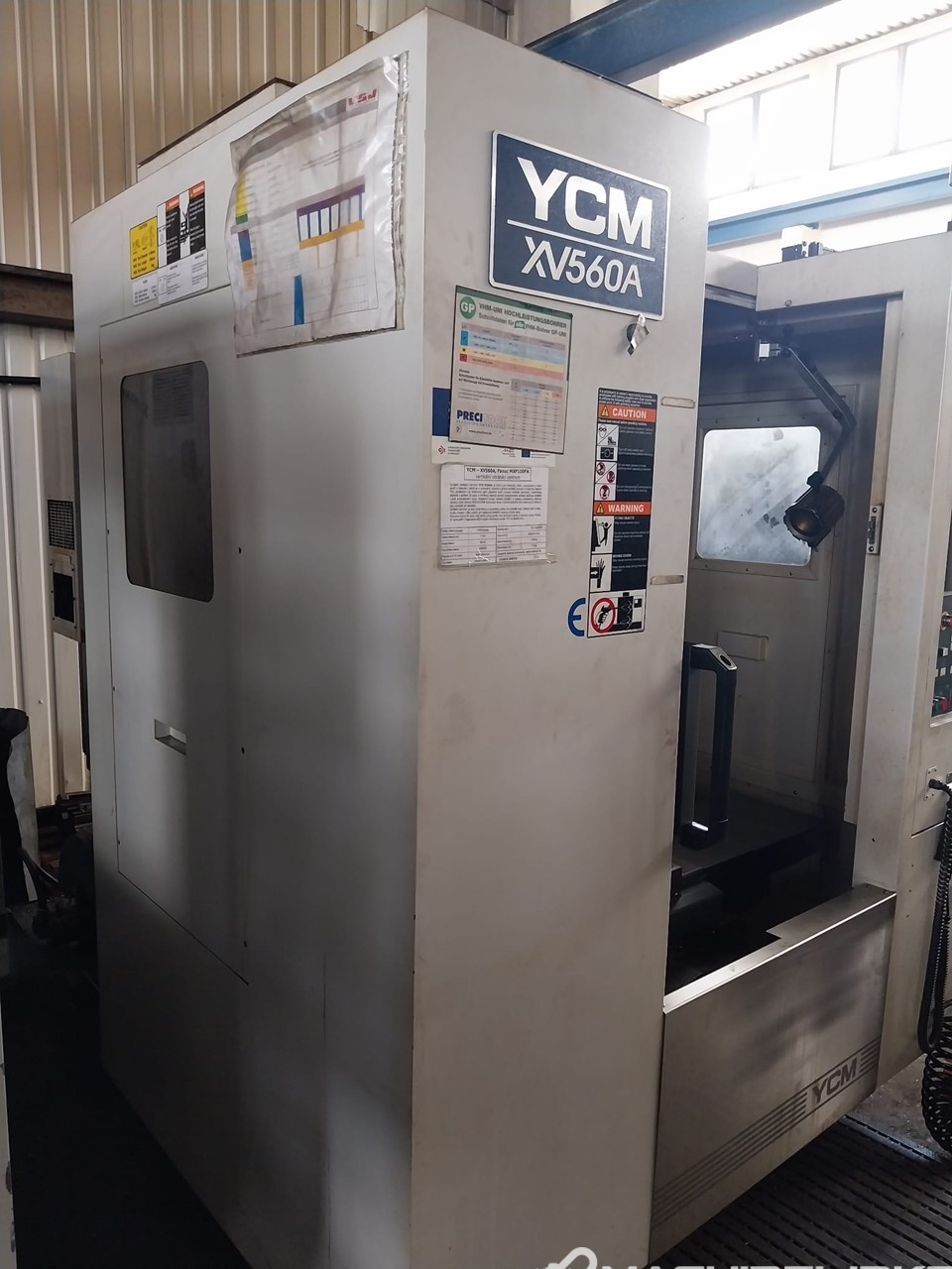 YCM  XV 560 A