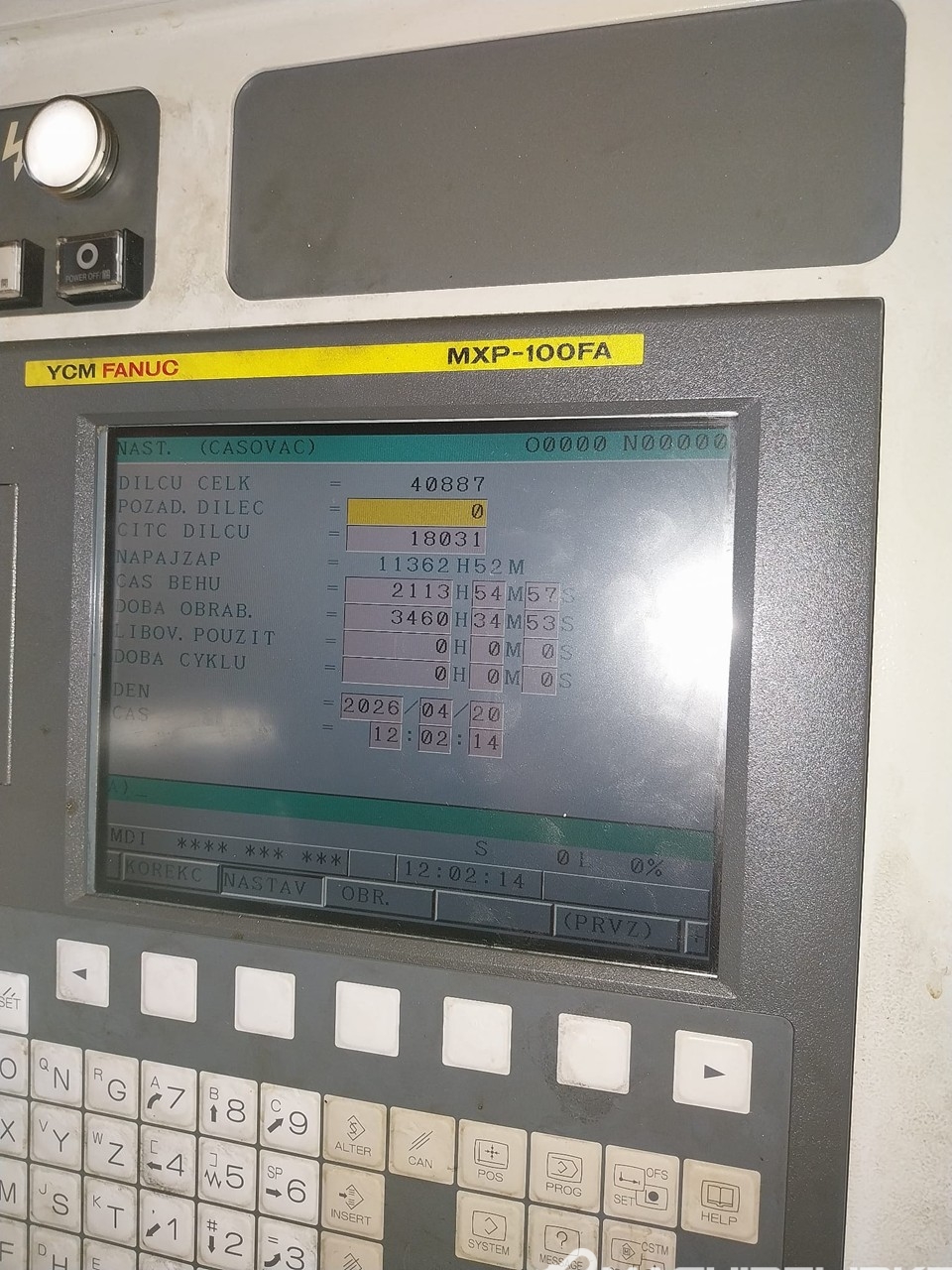 YCM  XV 560 A