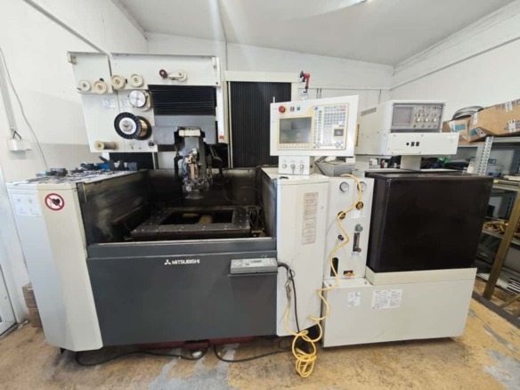 Mitsubishi QA 20