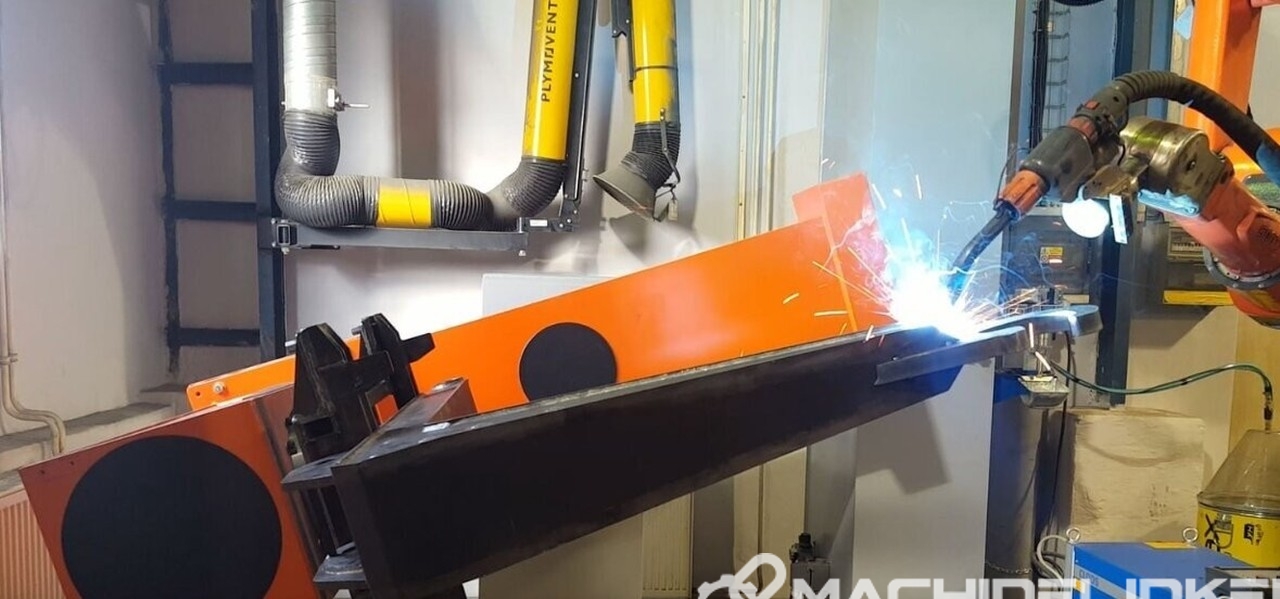 09507-03 Cloos Welding robot