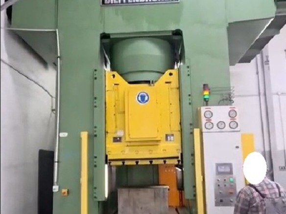 Dieffenbacher PO-F 1250 A