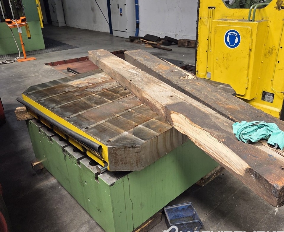 Dieffenbacher PO-F 1250 A