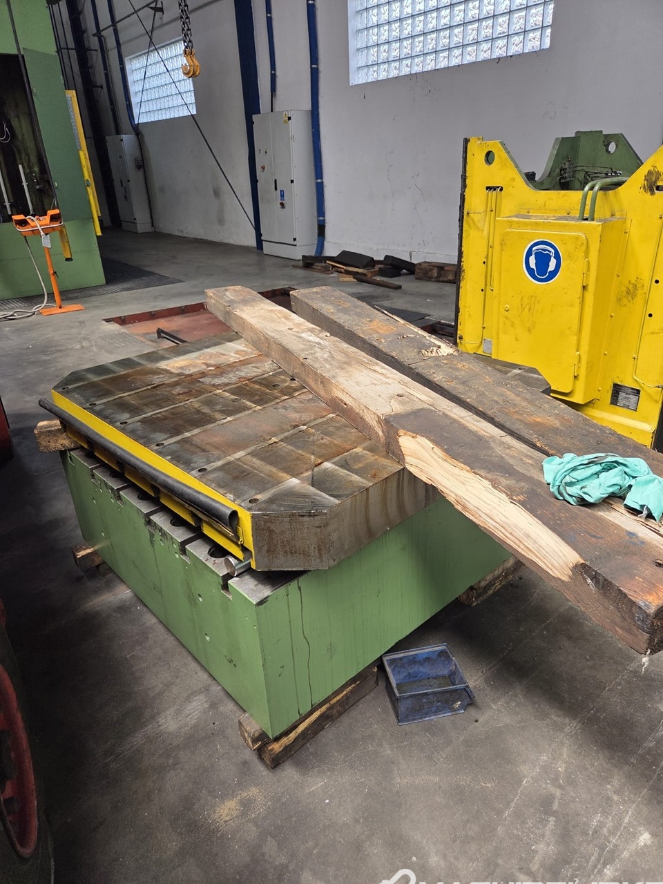 09543-02 Dieffenbacher PO-F 1250 A