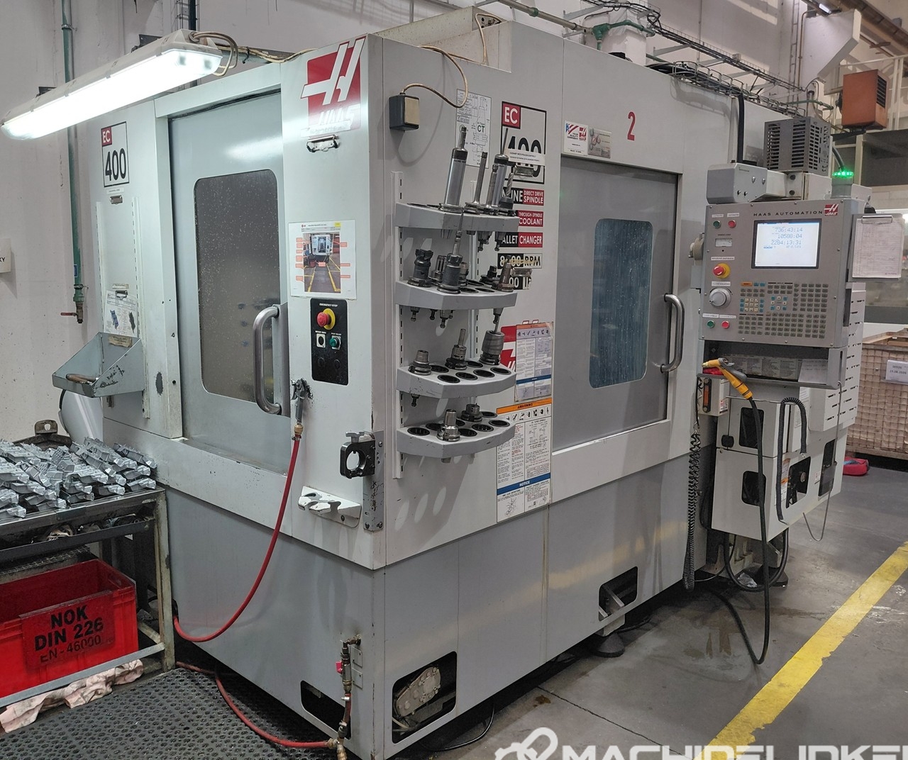 09566-01 Haas EC 400 4AX HE