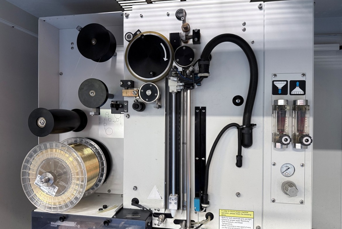 FANUC Robocut Alpha-0iC A04B